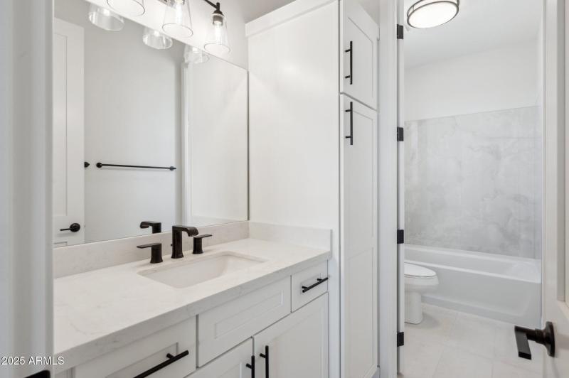 37-web-or-mls-13653-e-aloe-vera-dr