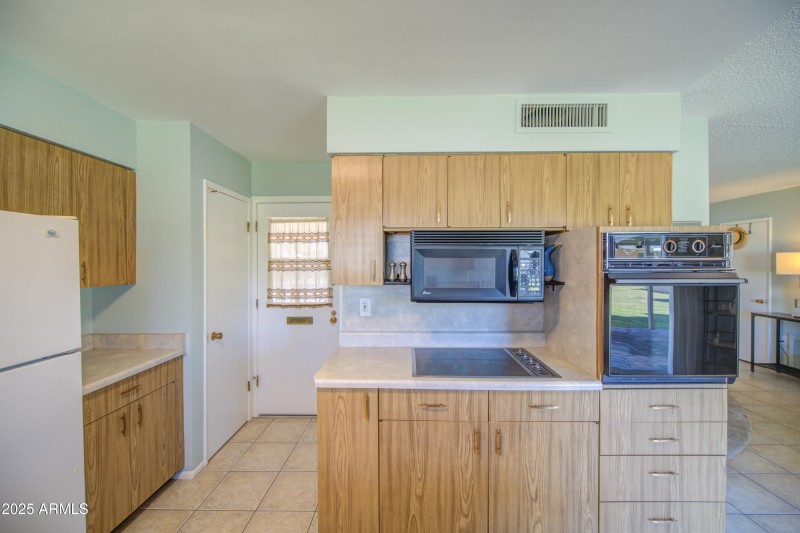 Kitchen 5