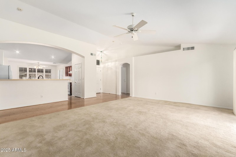 10 Greatroom,