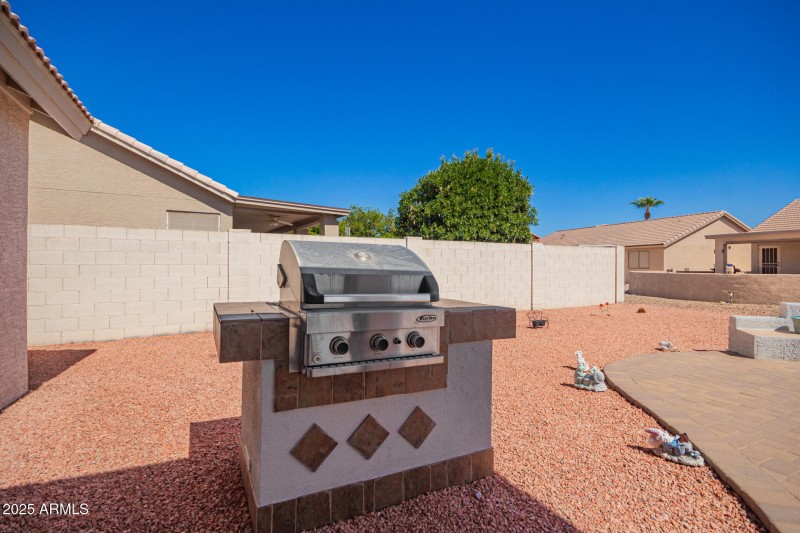 29 Built-in BBQ