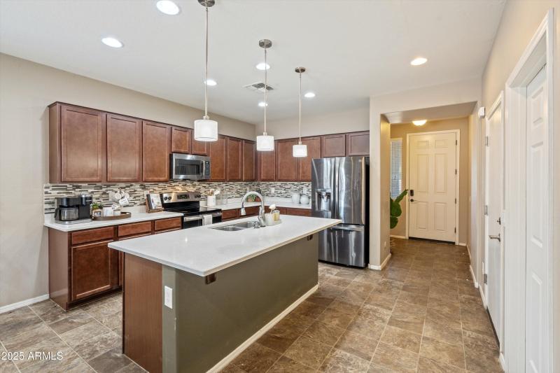 09-Kitchen