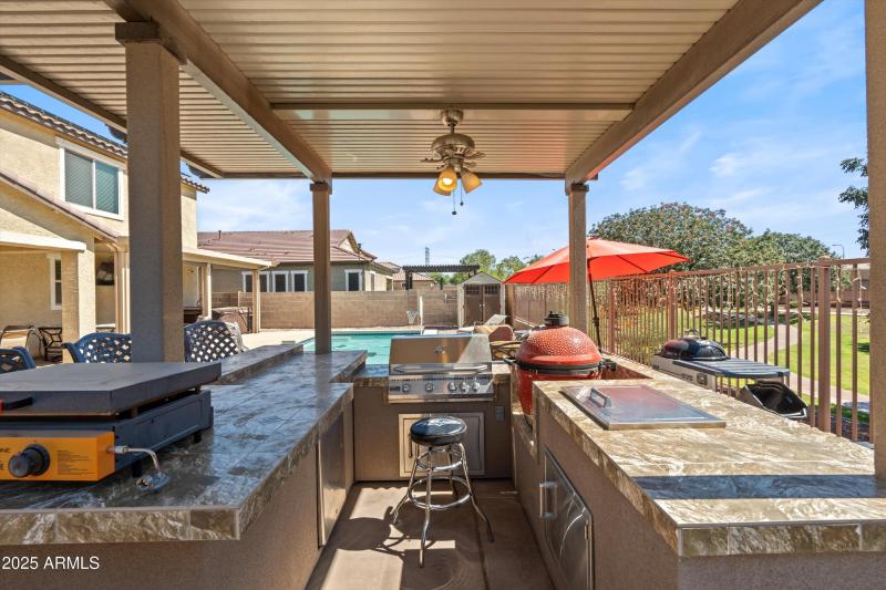 30-Covered Patio