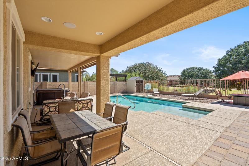 31-Covered Patio