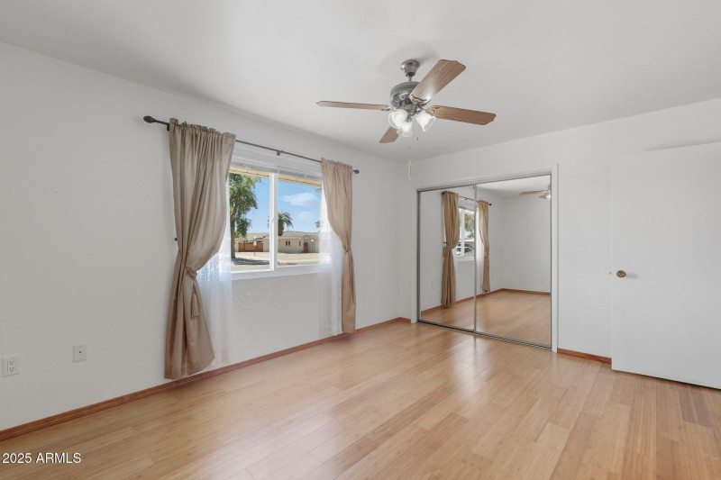 2nd bedroom