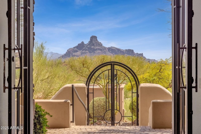 015_Foyer View Of Entry