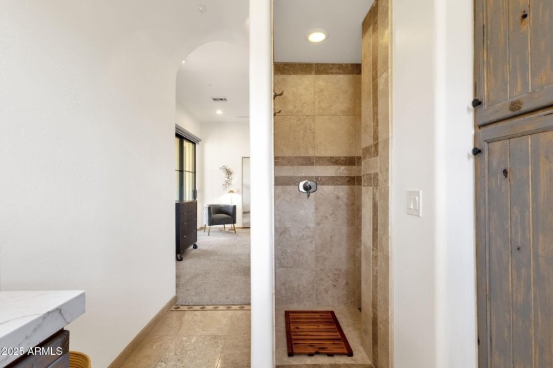 055_2nd Ensuite Bathroom II