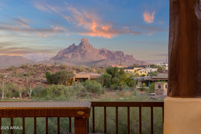 084_McDowell Mountain Views