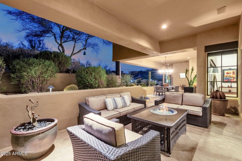 089_Outdoor Living Patio