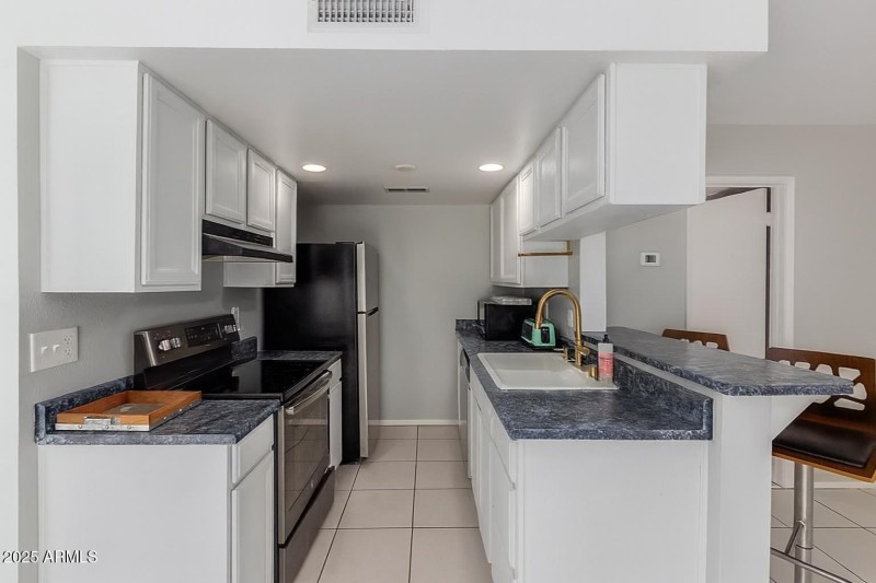 06d2e7c2-1550-4236-adc6-488f9aeb83f7 2