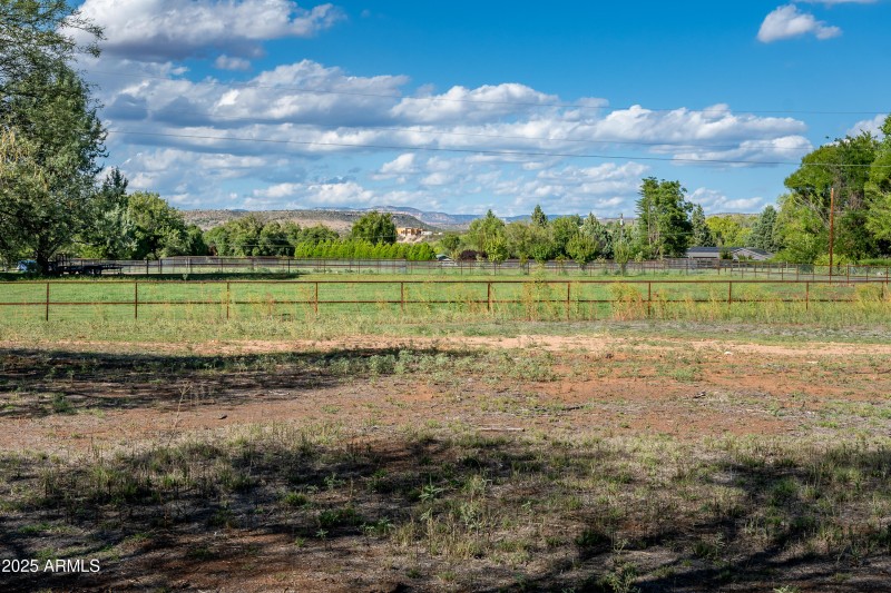 10885 E Pear Tree Dr Cornville AZ-32