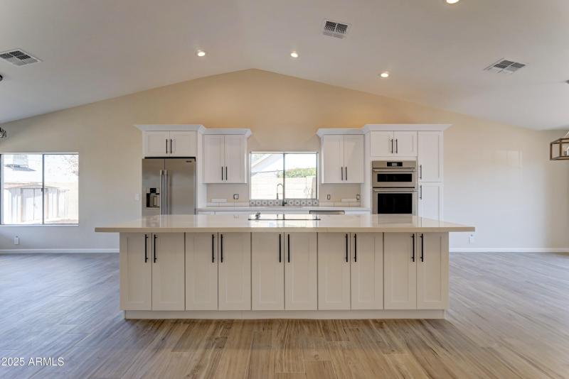 15250 N 65th Ave-8