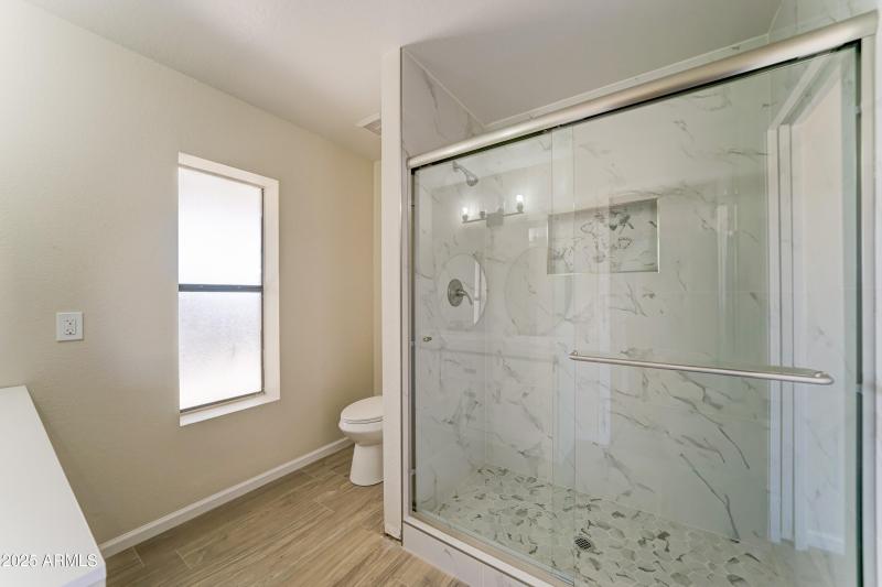 15250 N 65th Ave-17