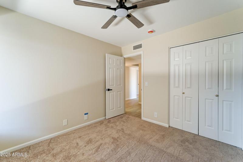15250 N 65th Ave-24