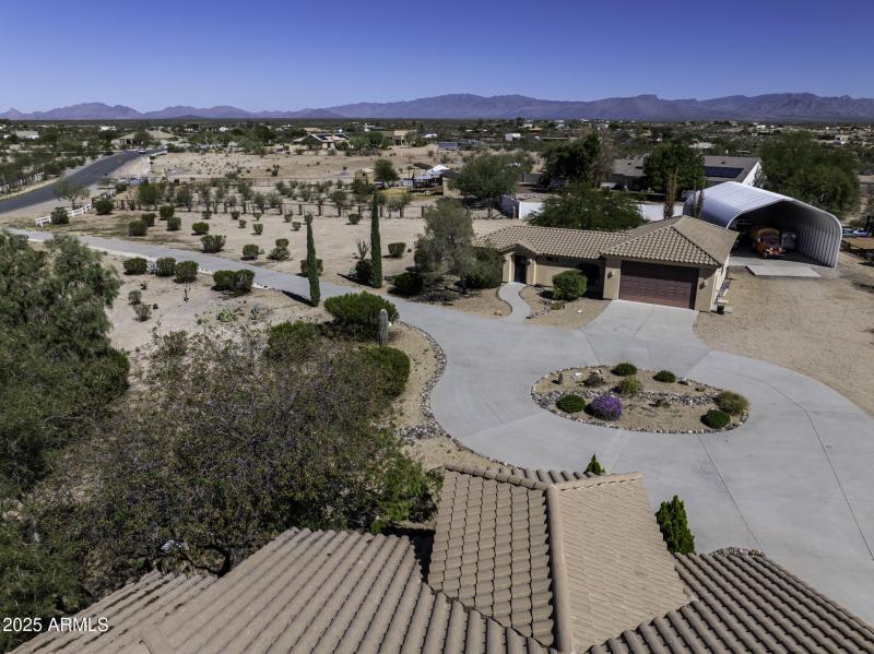 DJI_20251004110209_0405_D-HDR