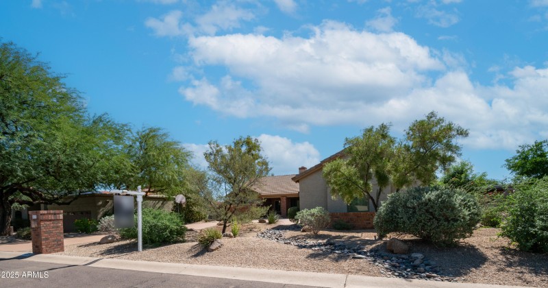 3835 E Talowa St-1