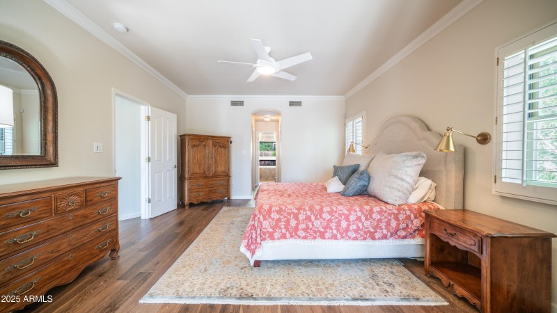 3835 E Talowa St-11