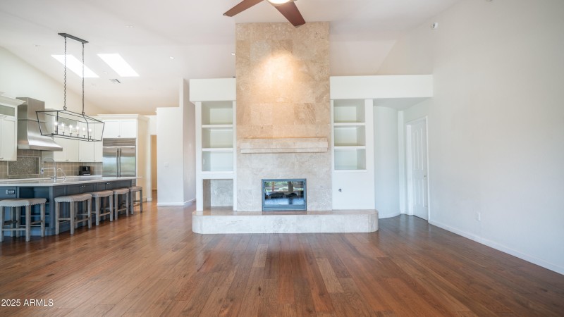 3835 E Talowa St-17