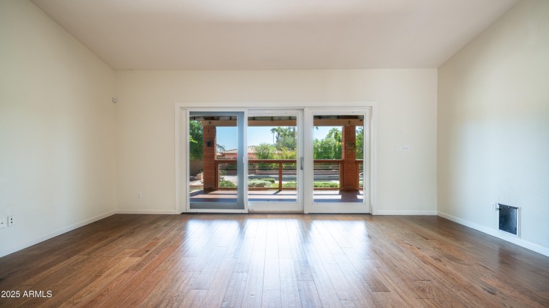 3835 E Talowa St-19