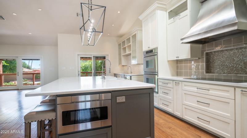 3835 E Talowa St-26