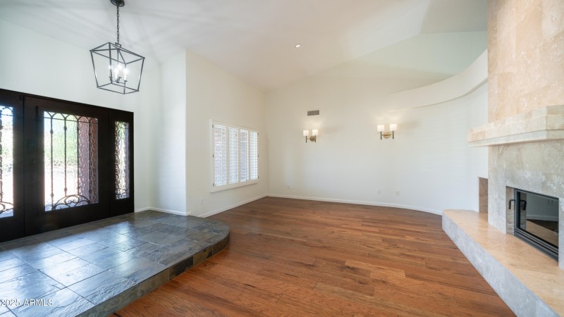 3835 E Talowa St-30