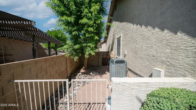 3835 E Talowa St-48