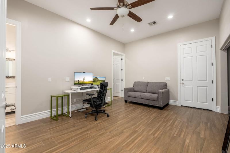 22807 S 179th St - 70