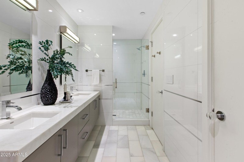 Bath 4