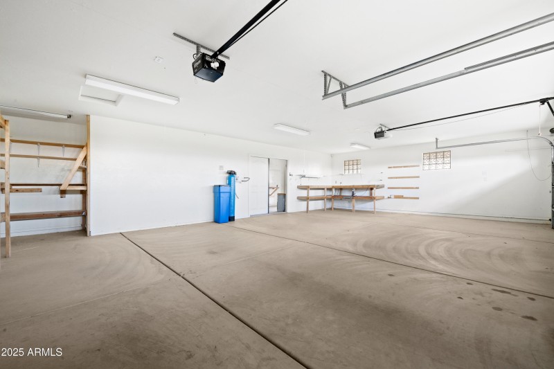 3 Garage - 39