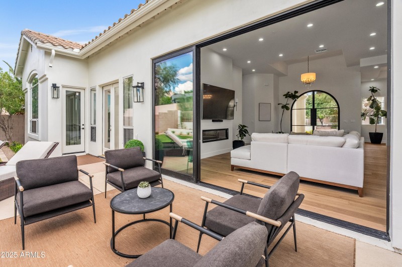 Indoor-Outdoor Living