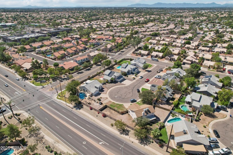 57-print-E Baylor Ct-S0410-055