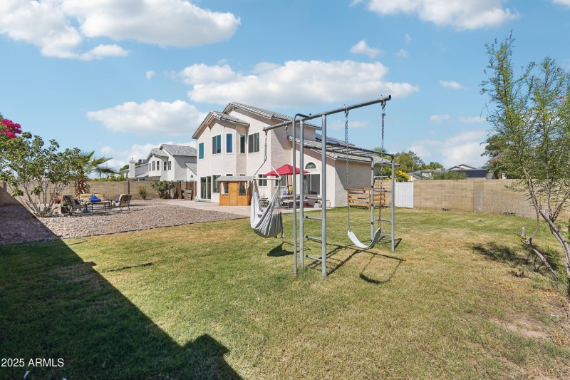 48-print-E Baylor Ct-S0410-046