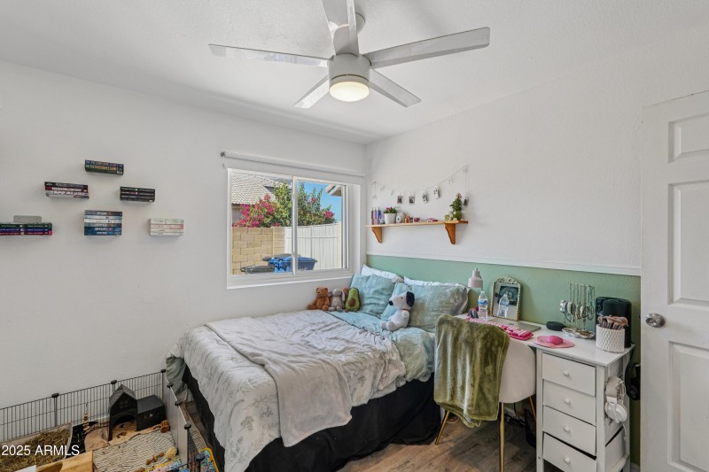 40-print-E Baylor Ct-S0410-038