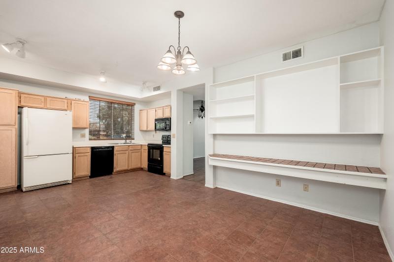 2875 W Highland St UNIT 1103 - 18