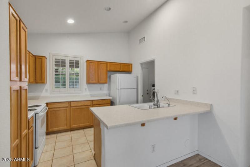 134042348198656247_134042348173623460_DS