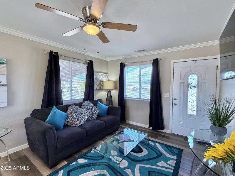 08 Great Room (1)