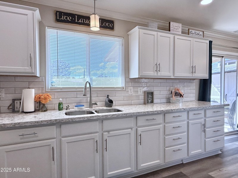 18 Kitchen Cabinets