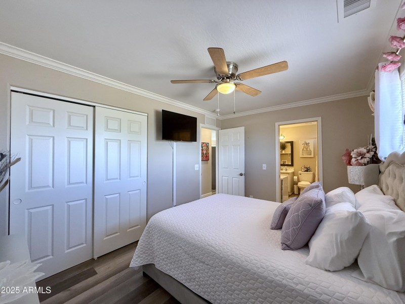 26 Primary Suite