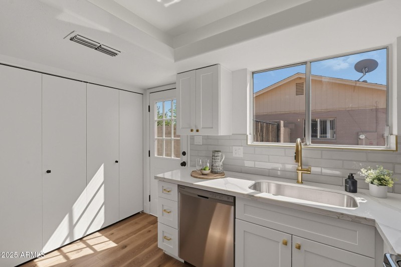 15-web-or-mls-17th-15