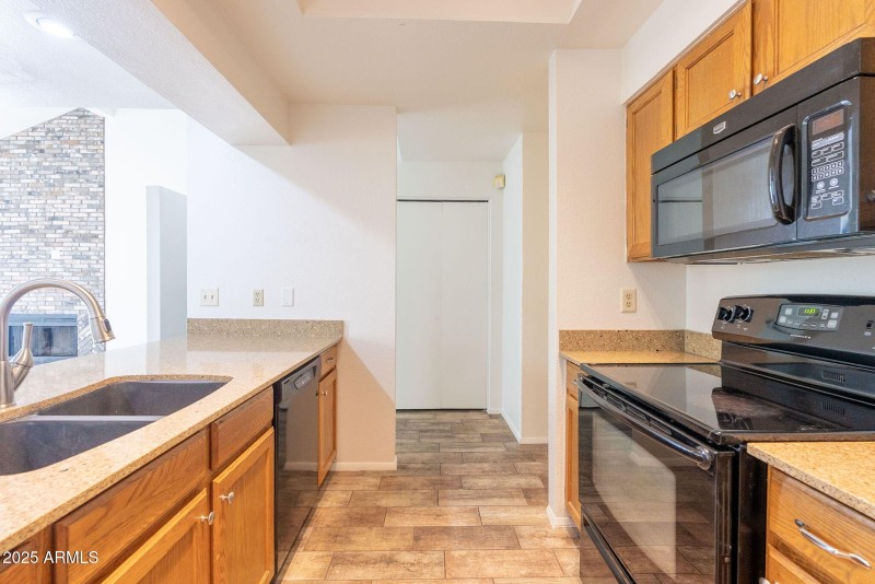 14-web-or-mls-Baseline-14