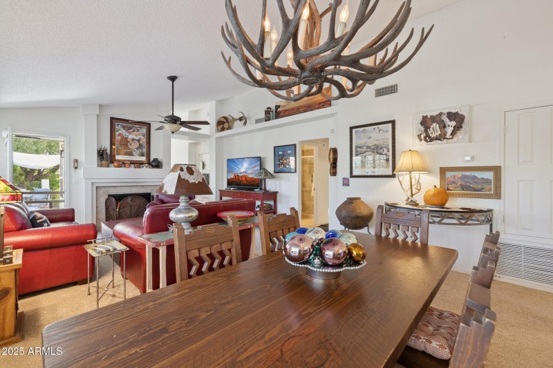 12-web-or-mls-8853-e-charter-oak-dr