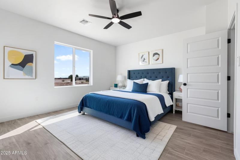 ae538502-2ea9-446e-8960-3f5e3c75a94c (1)