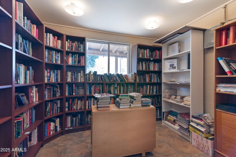 69_7844 e coolidge st-60