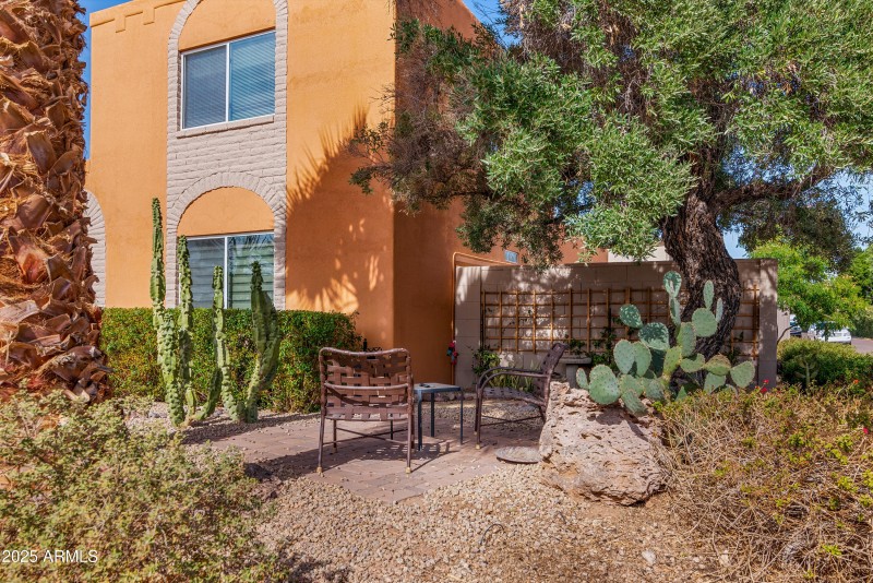 13_7844 e coolidge st-7