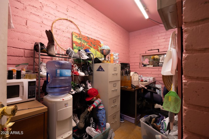 Interior - Front Office