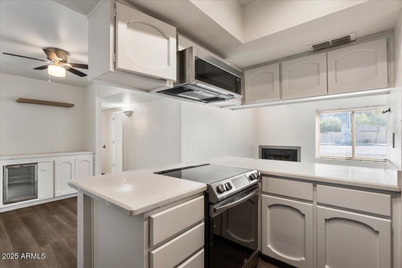 12-Kitchen