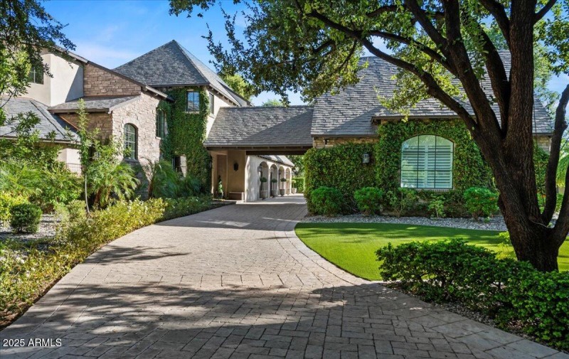 Carriage House 2 Car Garage