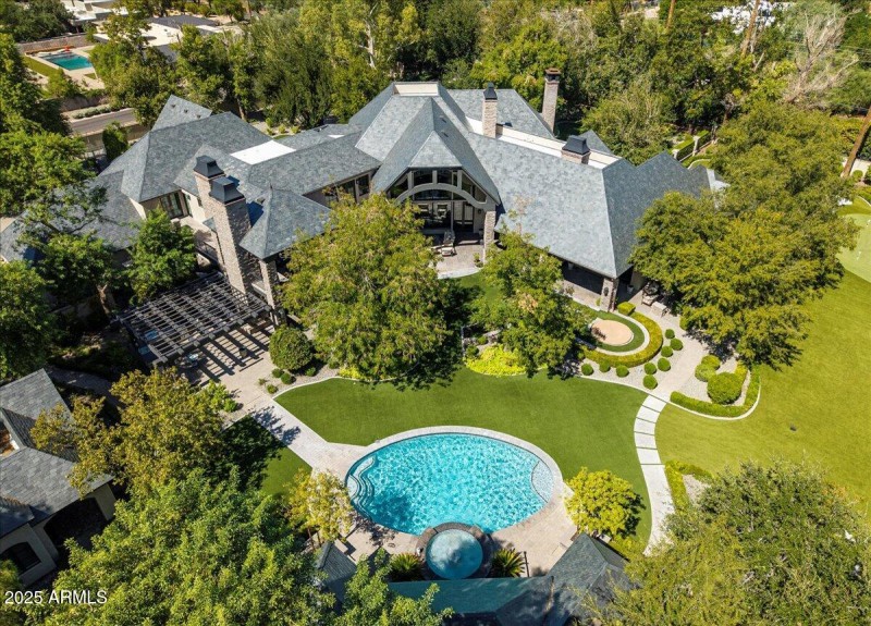 Amazing Slate Tile Roof Estate