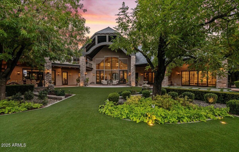 Spectacular Architecture