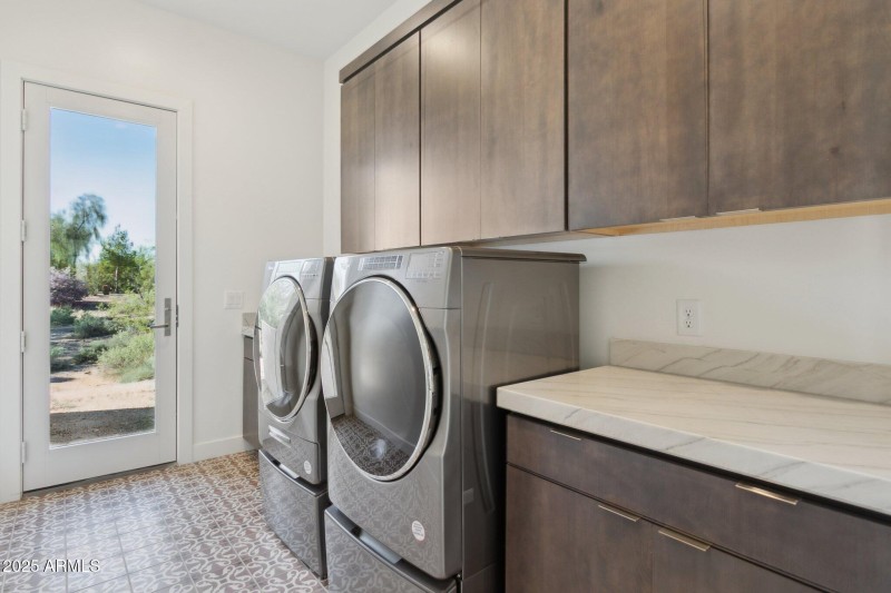 46-web-or-mls-35097-n-83rd-pl