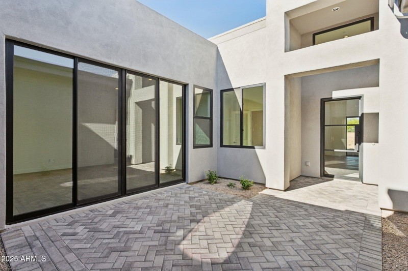 48-web-or-mls-35097-n-83rd-pl